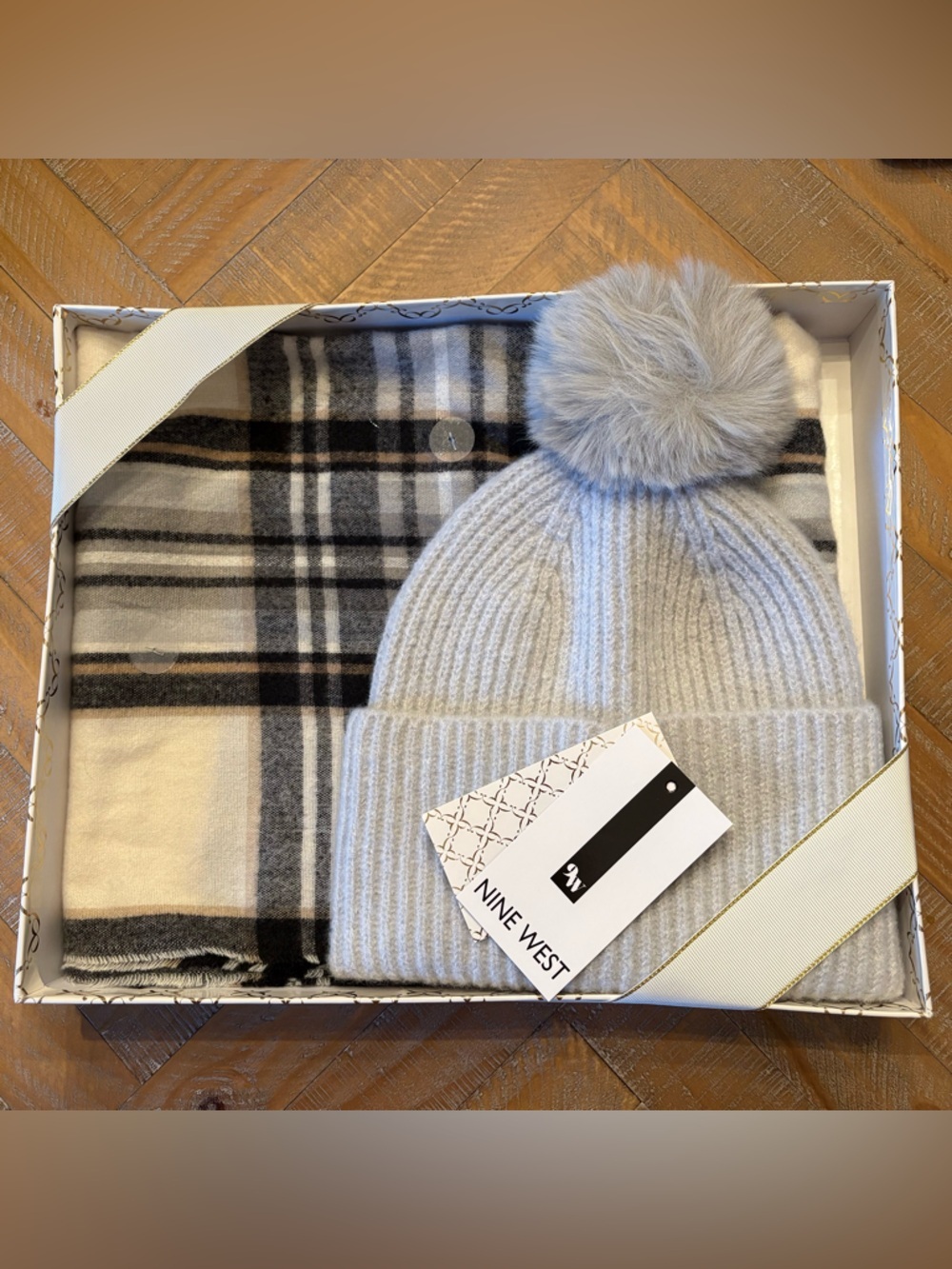 Nine West Scarf & Faux Fur Pom Beanie Set NWT Gift Box Winter Cozy Chic